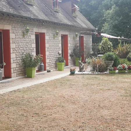 Couette-café Les Bosquets D Hôtes